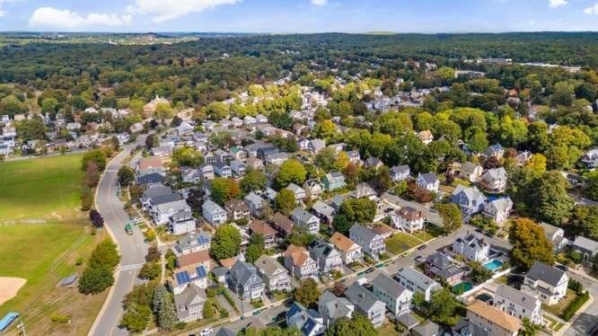 Condominium at 16 Gorham Road # 2, Medford MA 02155, Medford, photo 37 of 37