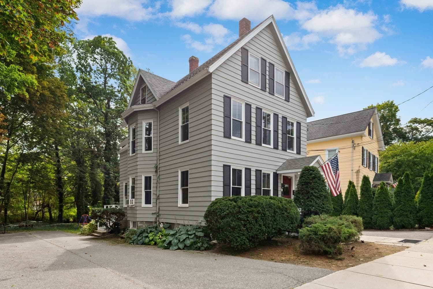 3 Family at 286 Albion St, Wakefield MA 01880, Wakefield, photo 5 of 42