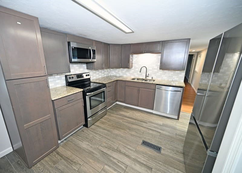 Mobile Home at 5 Siesta Dr., Wareham MA 02576, Wareham, photo 7 of 18