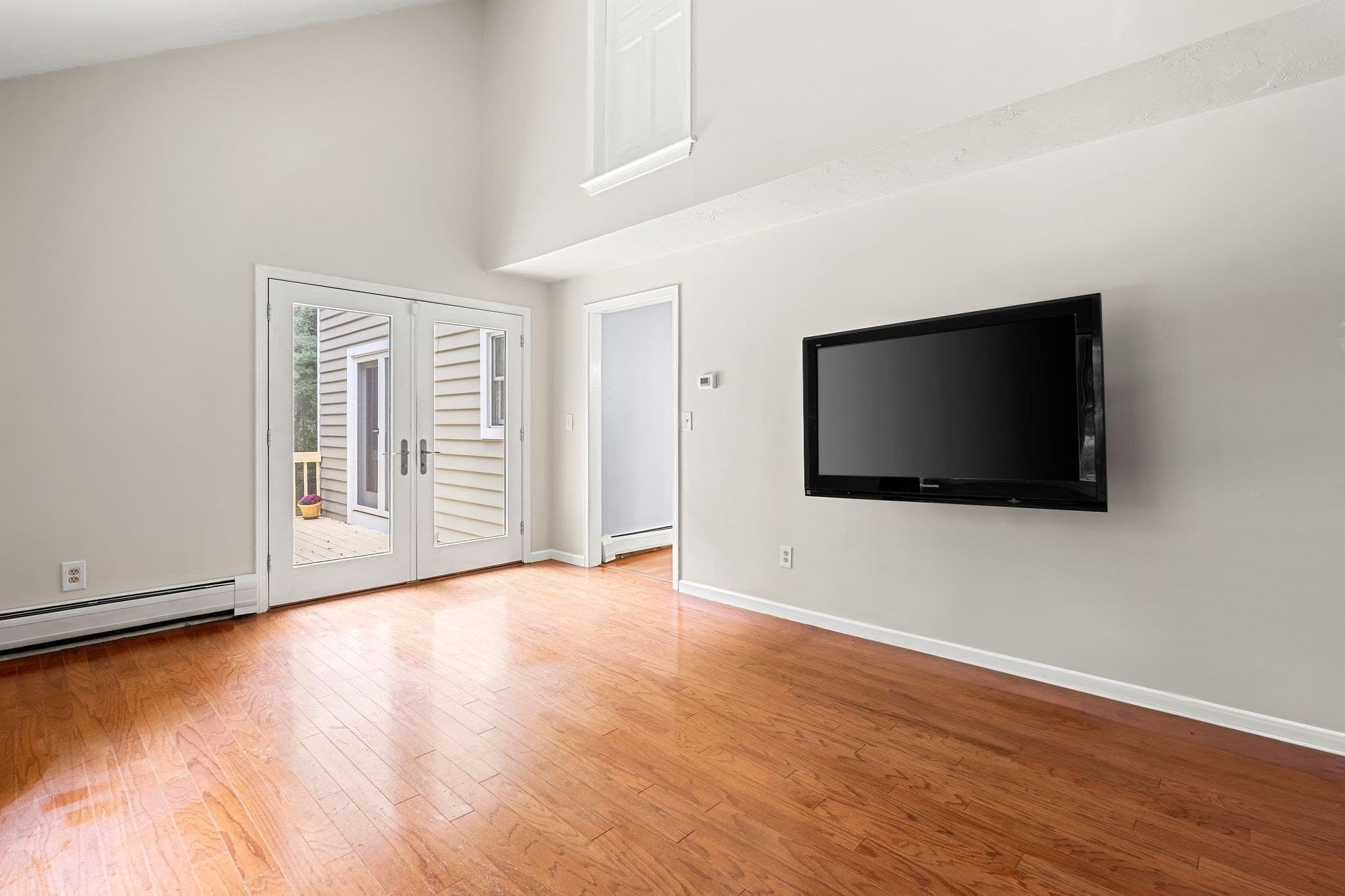 Single Family Residence at 1 Nottingham Dr, Raynham MA 02767, Raynham, photo 13 of 42