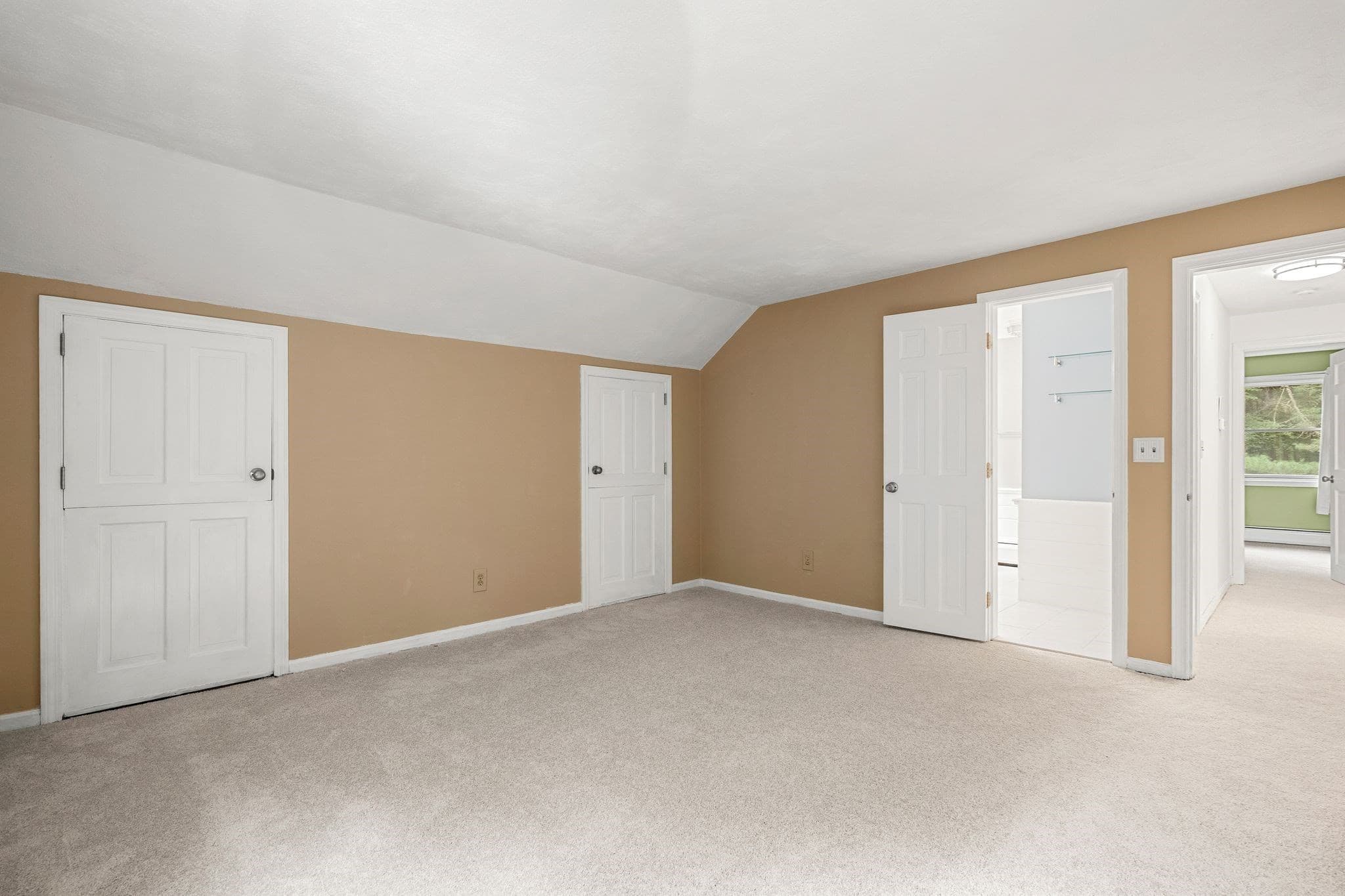 Single Family Residence at 1 Nottingham Dr, Raynham MA 02767, Raynham, photo 19 of 42