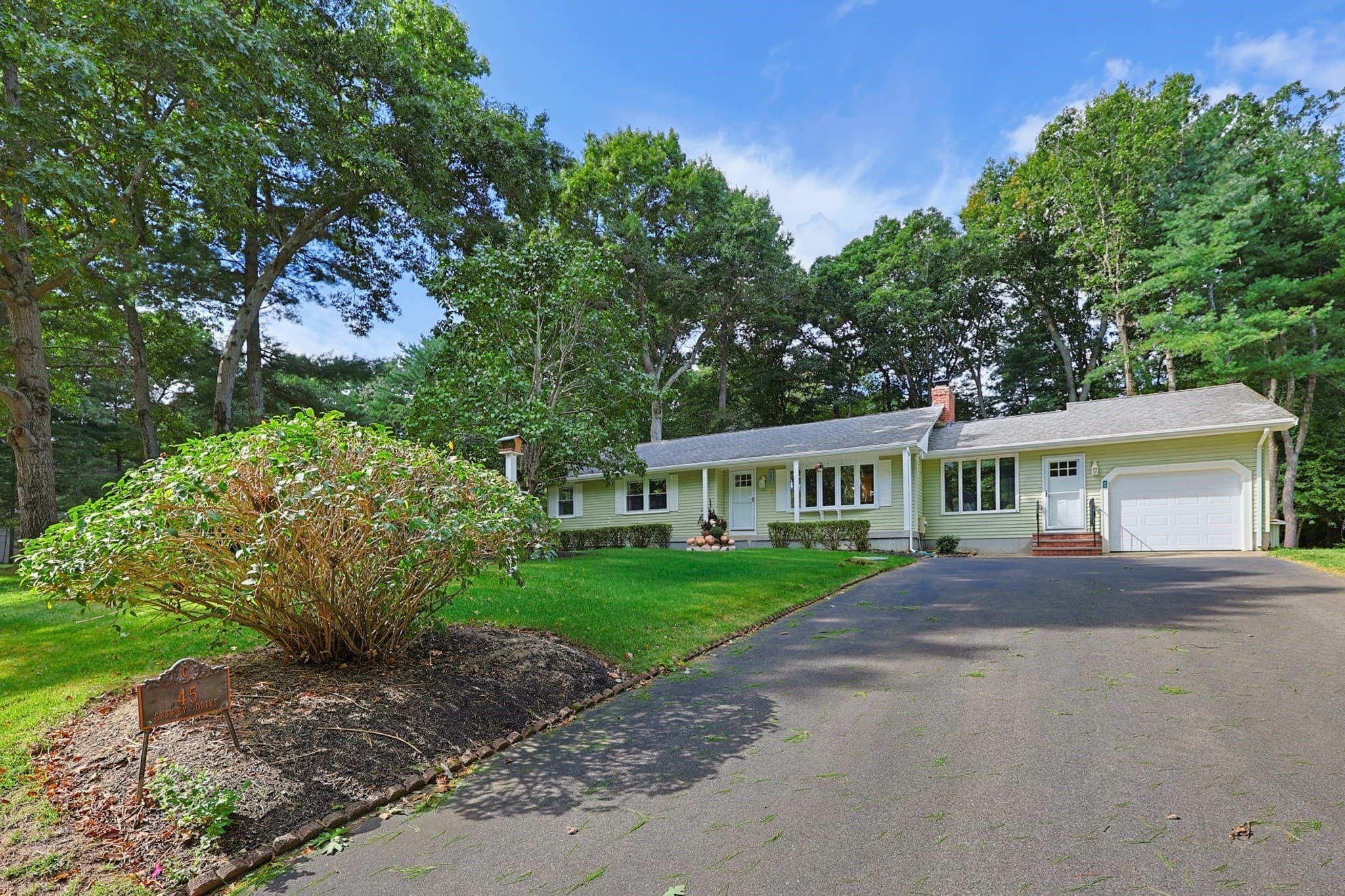 Single Family Residence at 45 Surrey Dr, Mansfield MA 02048, Mansfield, photo 2 of 39