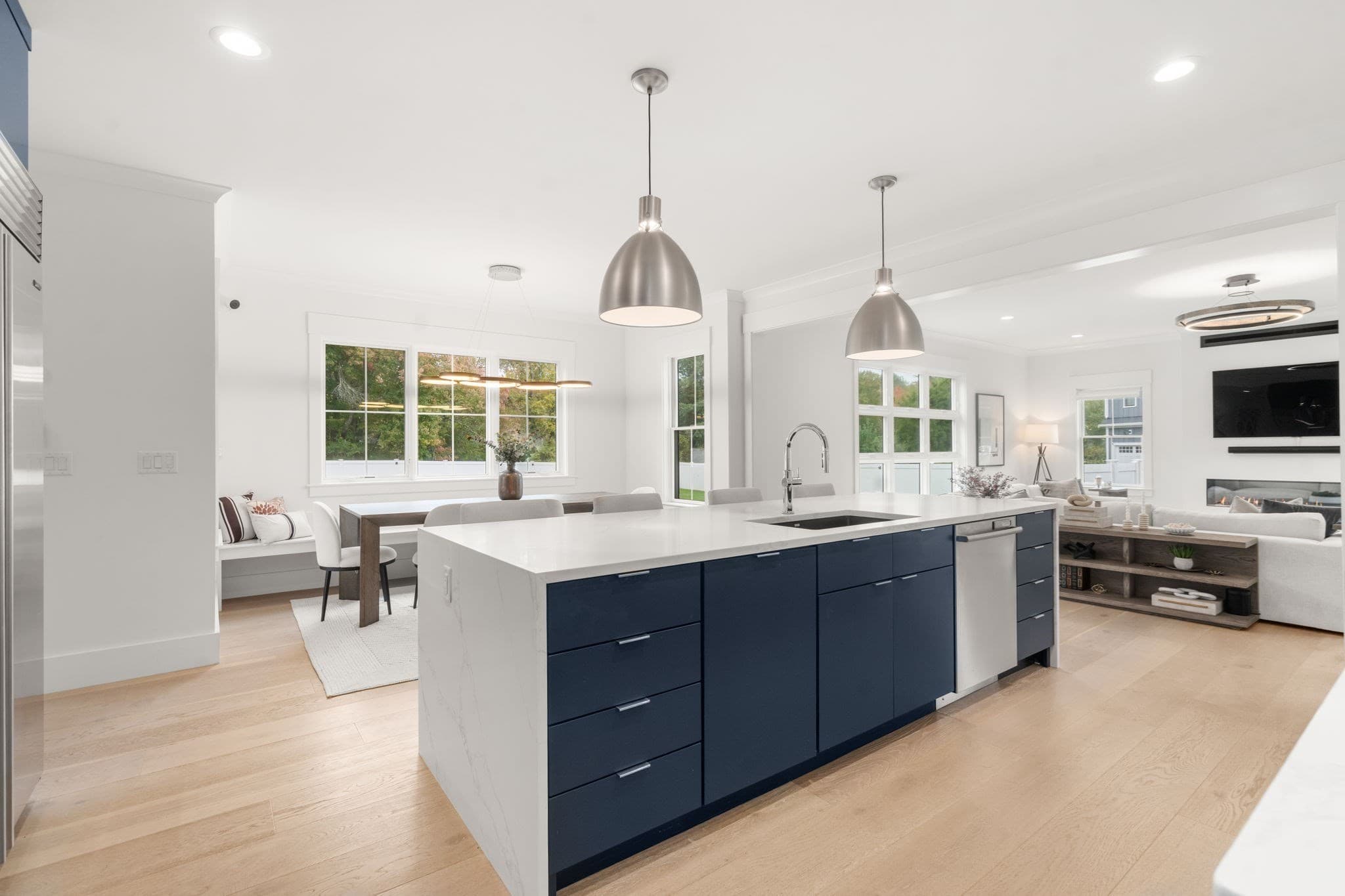 Single Family Residence at 12 Dairy Farm Lane, Southborough MA 01772, Southborough, photo 7 of 42