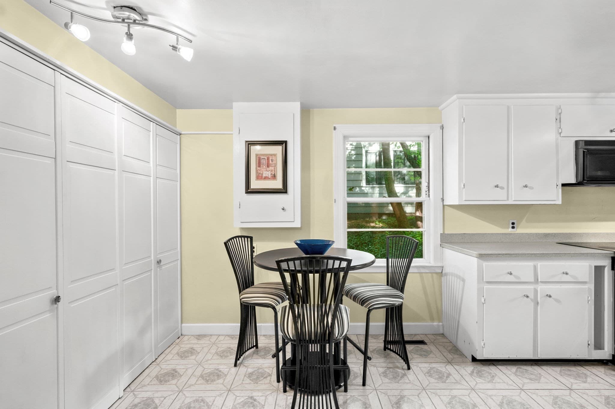 Single Family Residence at 454 Eliot St, Milton MA 02186, Milton, photo 11 of 24