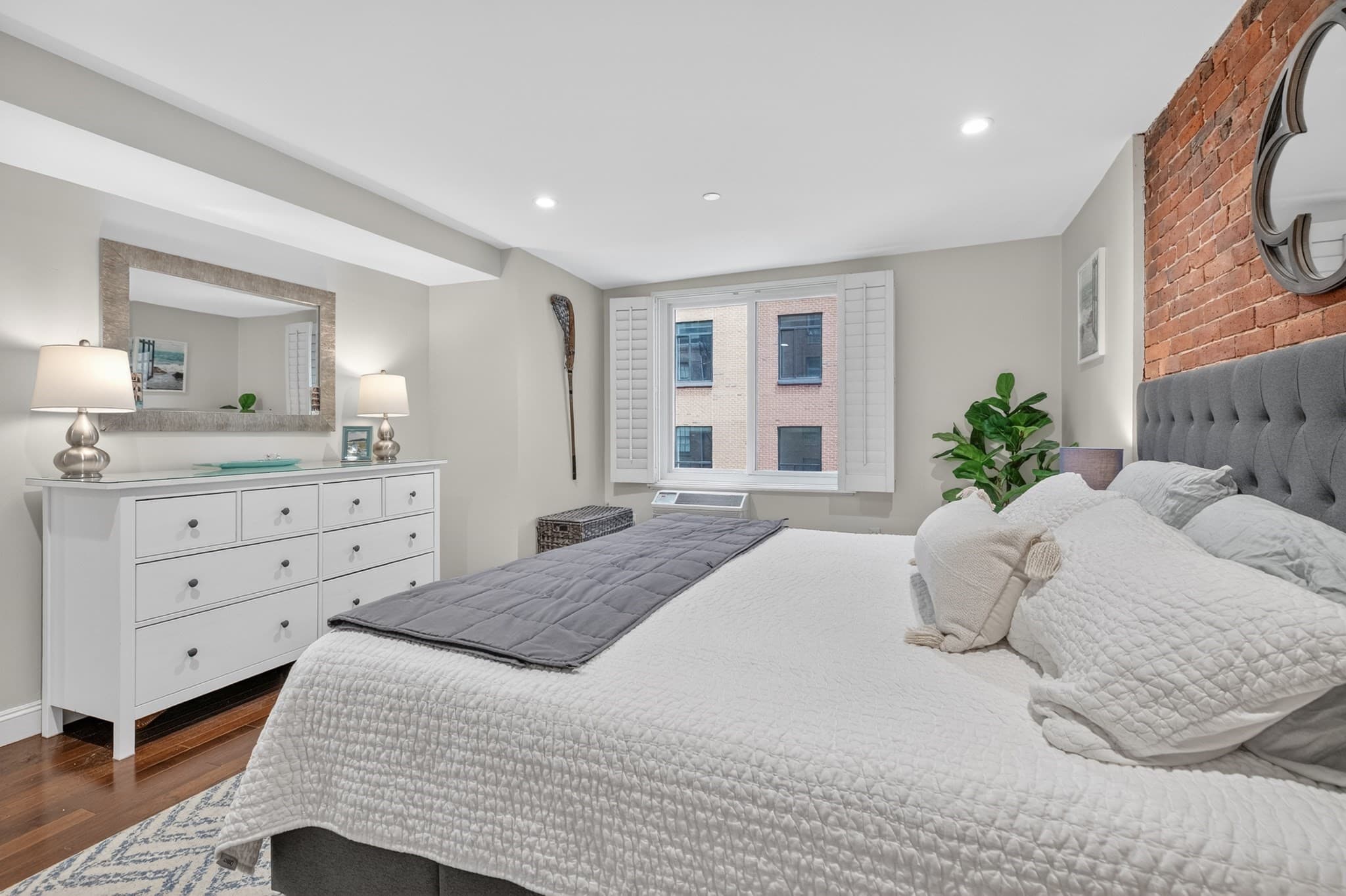 Condominium at 34 Hancock St. # 4A, Boston MA 02114, Boston, photo 12 of 17