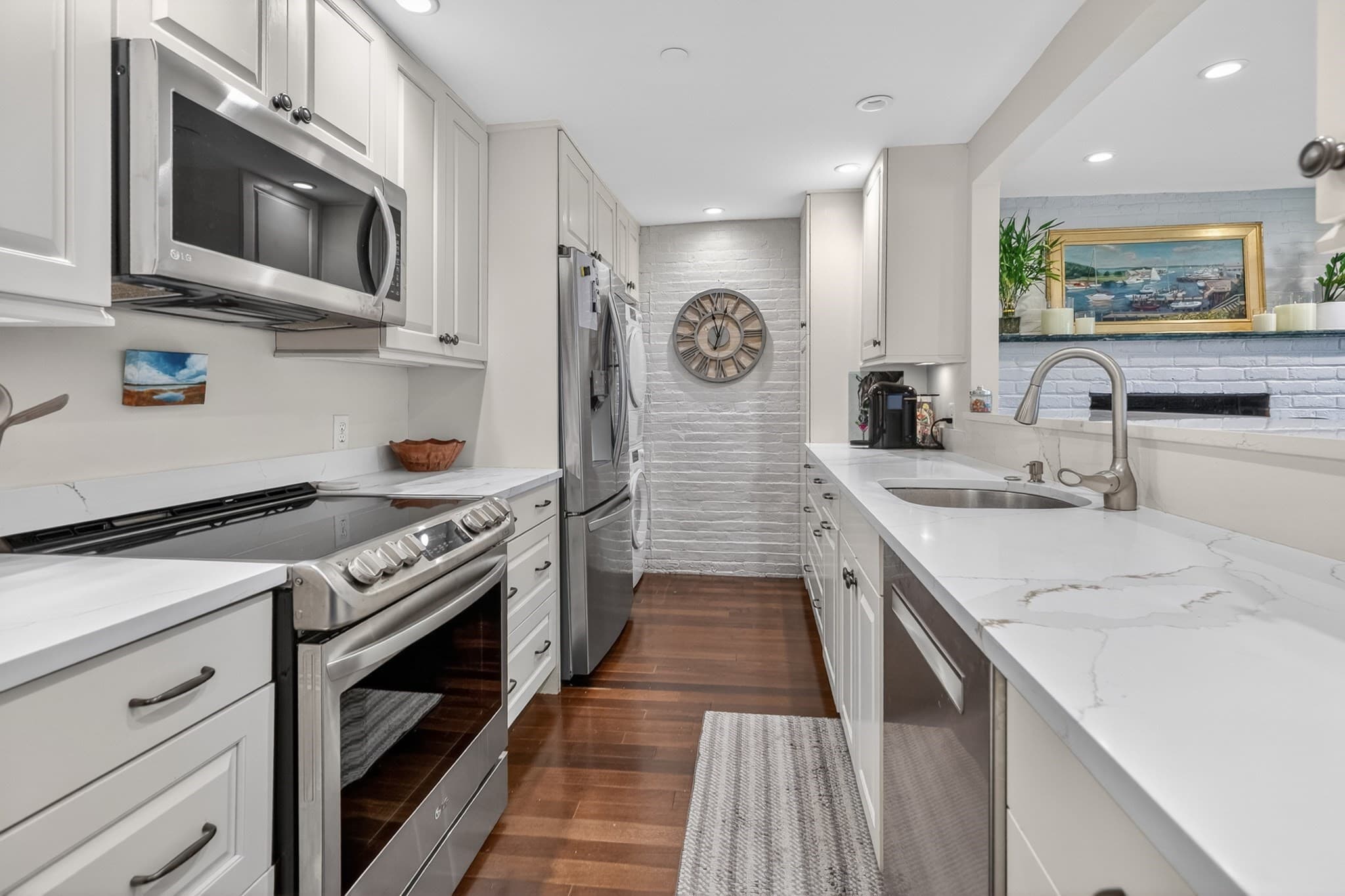 Condominium at 34 Hancock St. # 4A, Boston MA 02114, Boston, photo 5 of 17
