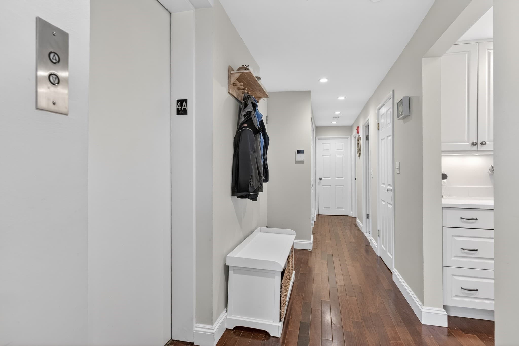 Condominium at 34 Hancock St. # 4A, Boston MA 02114, Boston, photo 10 of 17