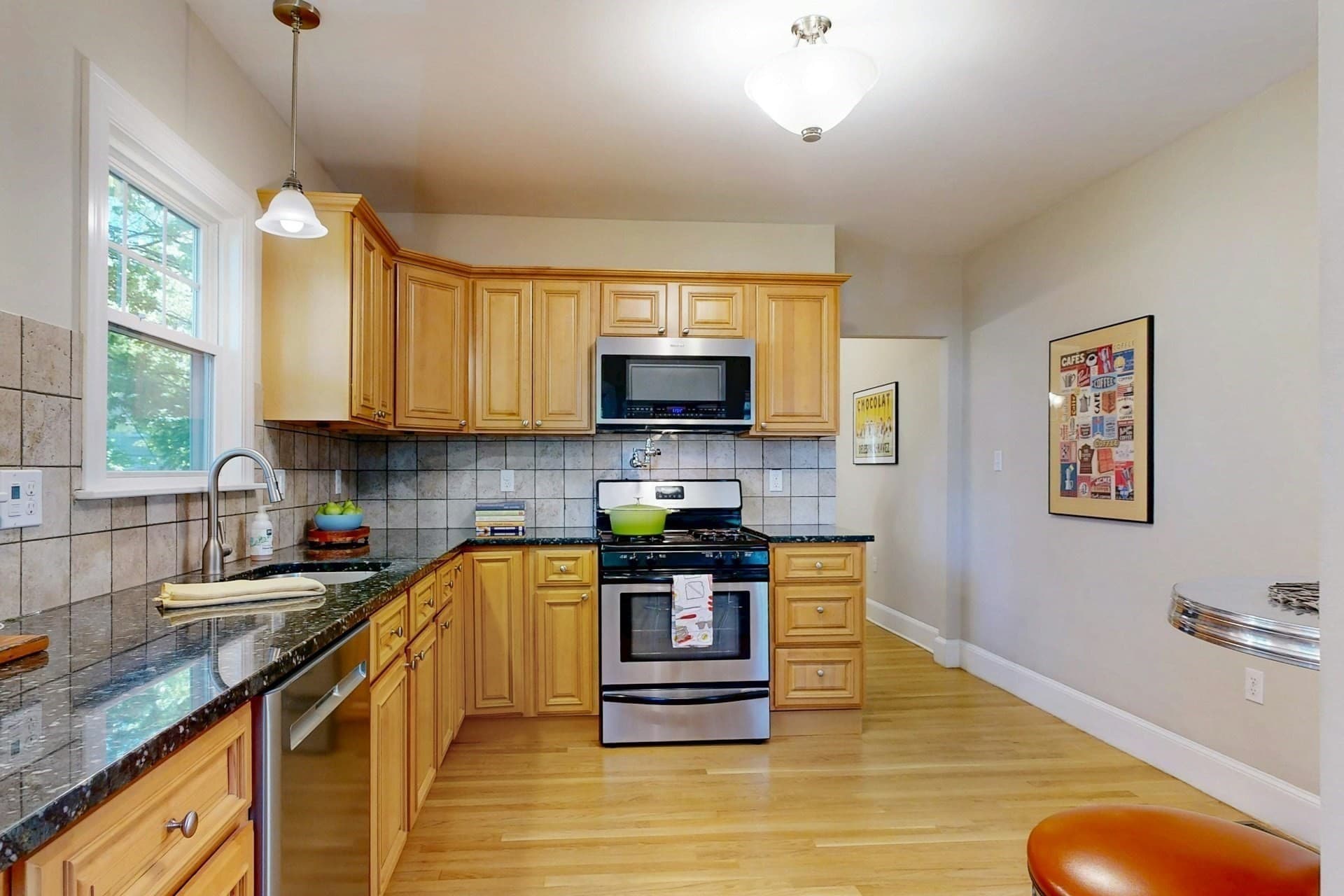 Condominium at 40 Porter Street # 1, Somerville MA 02143, Somerville, photo 18 of 37
