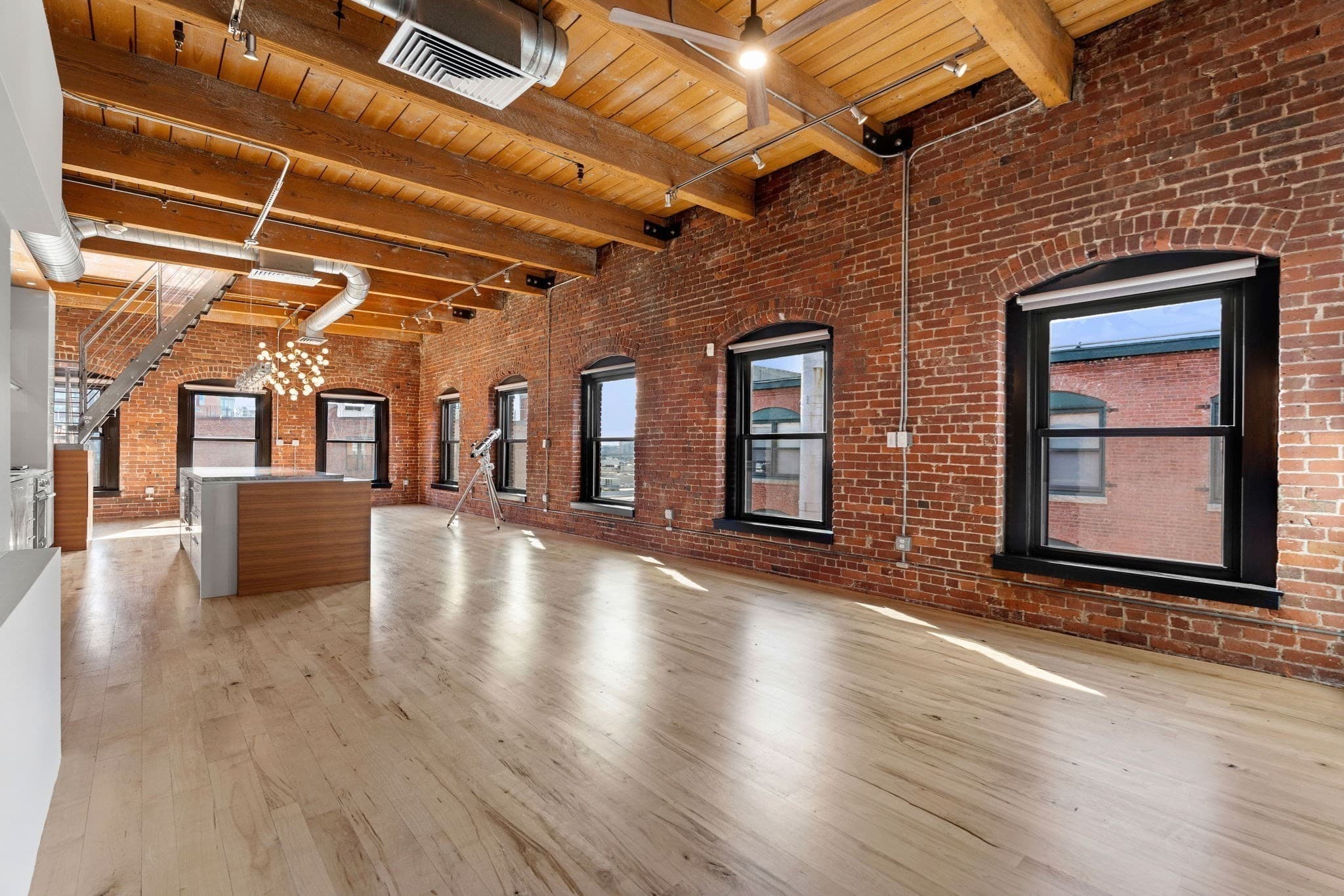 Condominium at 21 Wormwood St # 623, Boston MA 02210, Boston, photo 5 of 30