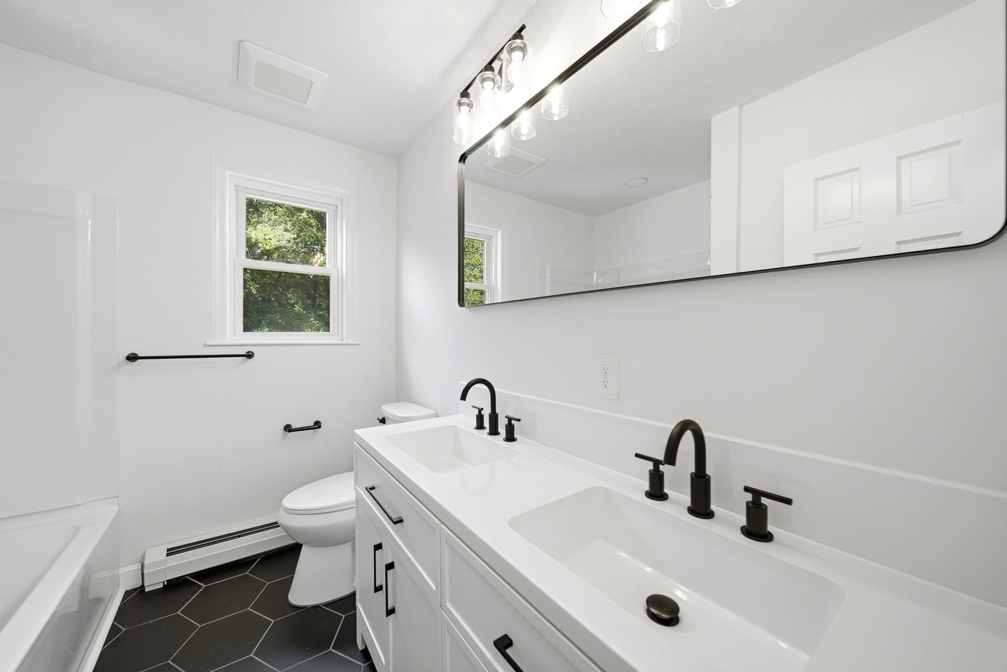 Single Family Residence at 6 Sterling St, Leicester MA 01524, Leicester, photo 18 of 41