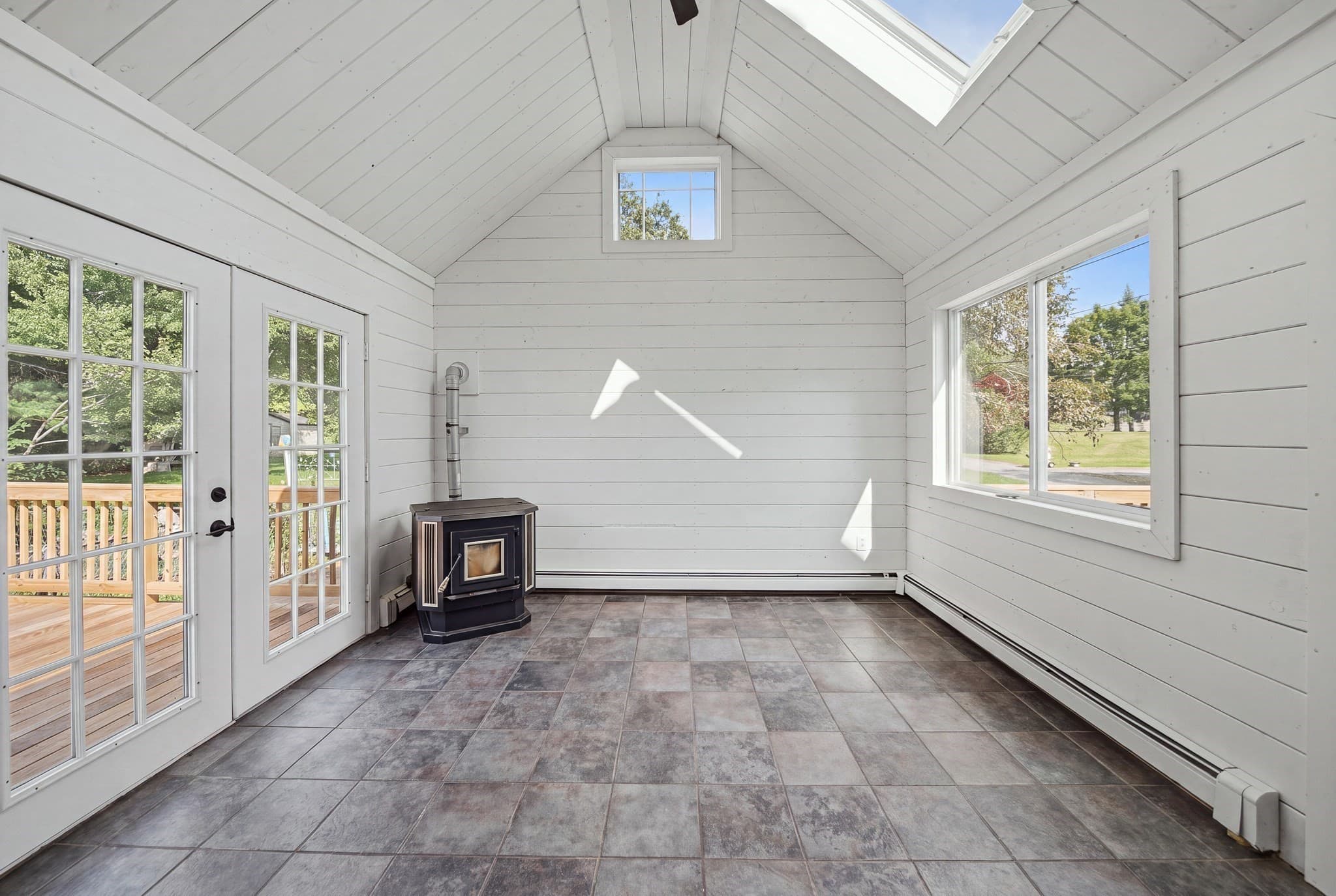 Single Family Residence at 6 Sterling St, Leicester MA 01524, Leicester, photo 15 of 41