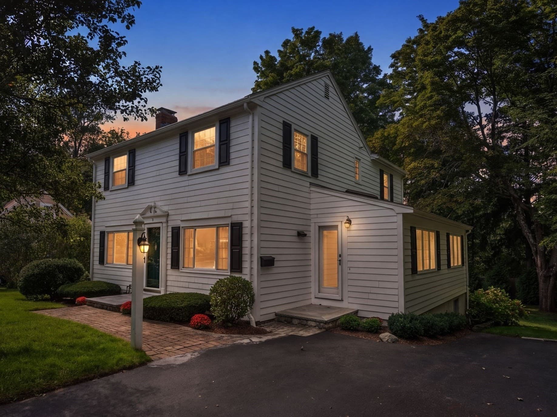 7 Cape Cod Ln, Canton MA 02021