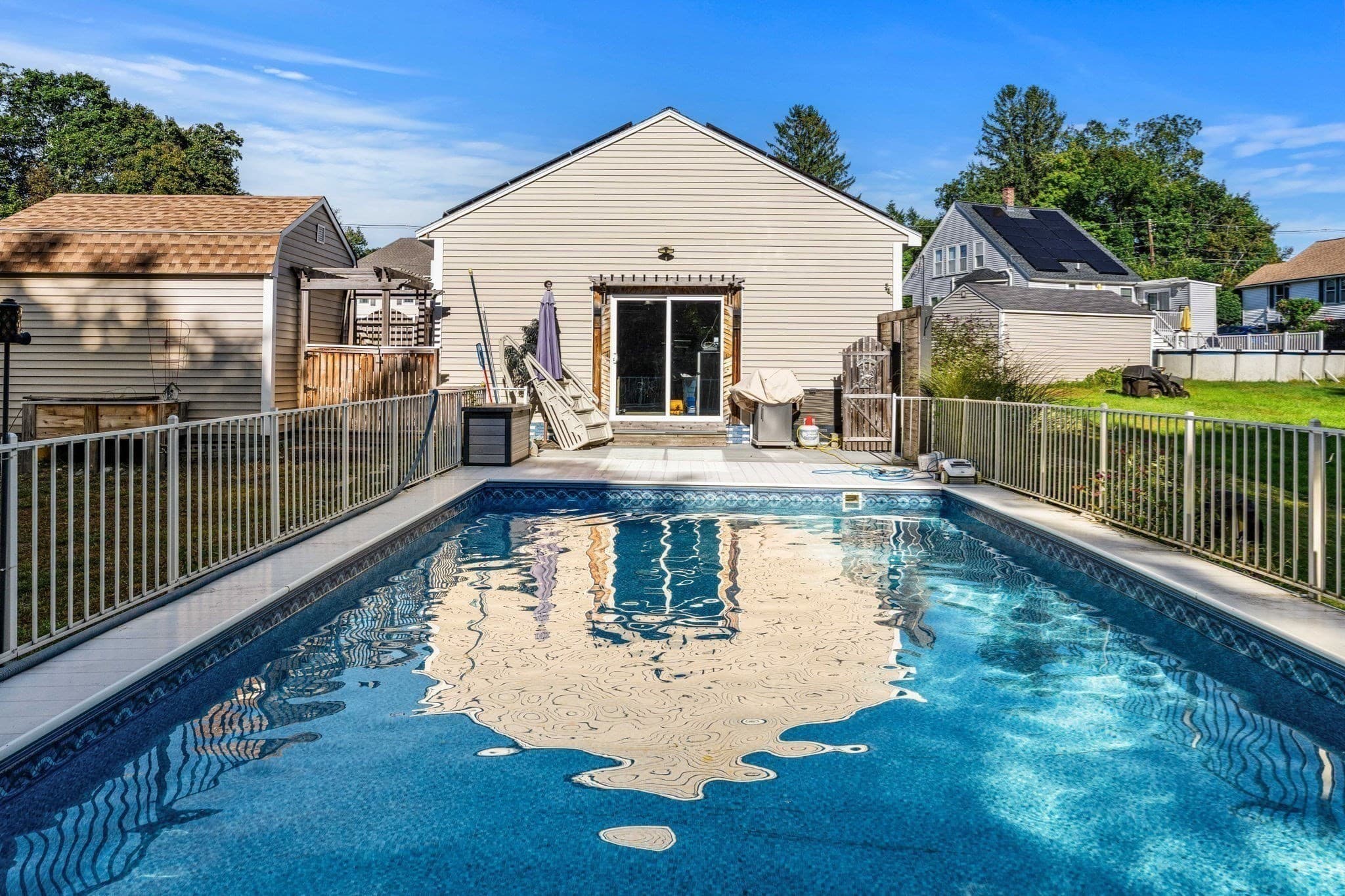 Single Family Residence at 91 Currier St, Methuen MA 01844, Methuen, photo 25 of 40