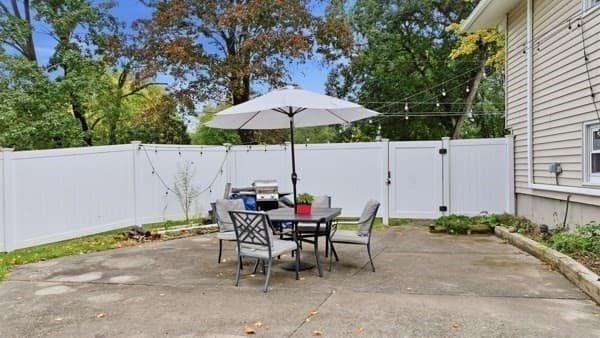 Single Family Residence at 158 Rocky Hill Road, Hadley MA 01035, Hadley, photo 33 of 41