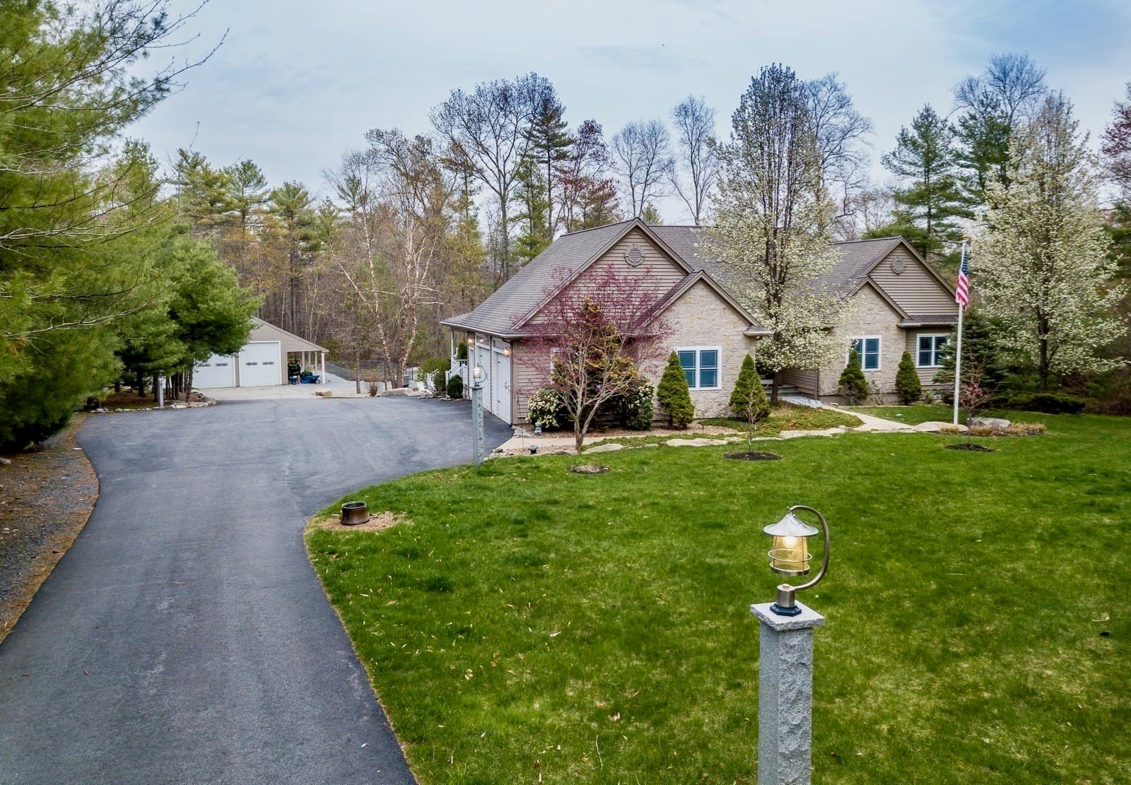 Single Family Residence at 10 Anderson Way, Lakeville MA 02347, Lakeville, photo 6 of 42