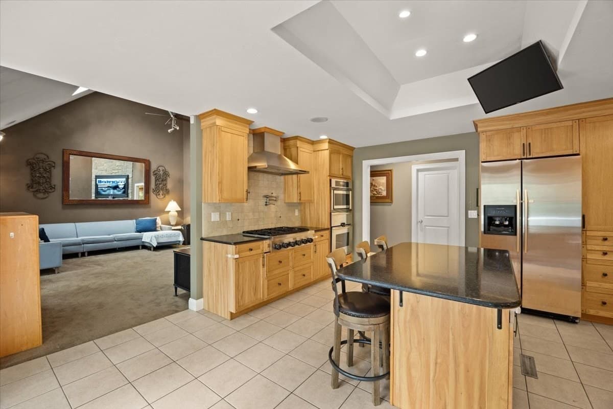 Single Family Residence at 10 Anderson Way, Lakeville MA 02347, Lakeville, photo 13 of 42