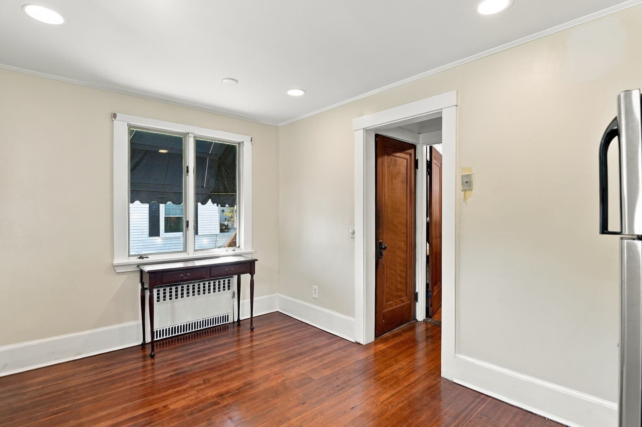 Single Family Residence at 4 Henry Avenue, Woburn MA 01801, Woburn, photo 12 of 38