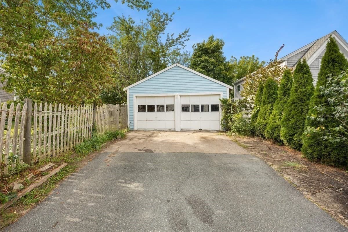 Single Family Residence at 28 Mayflower St, Plymouth MA 02360, Plymouth, photo 23 of 27