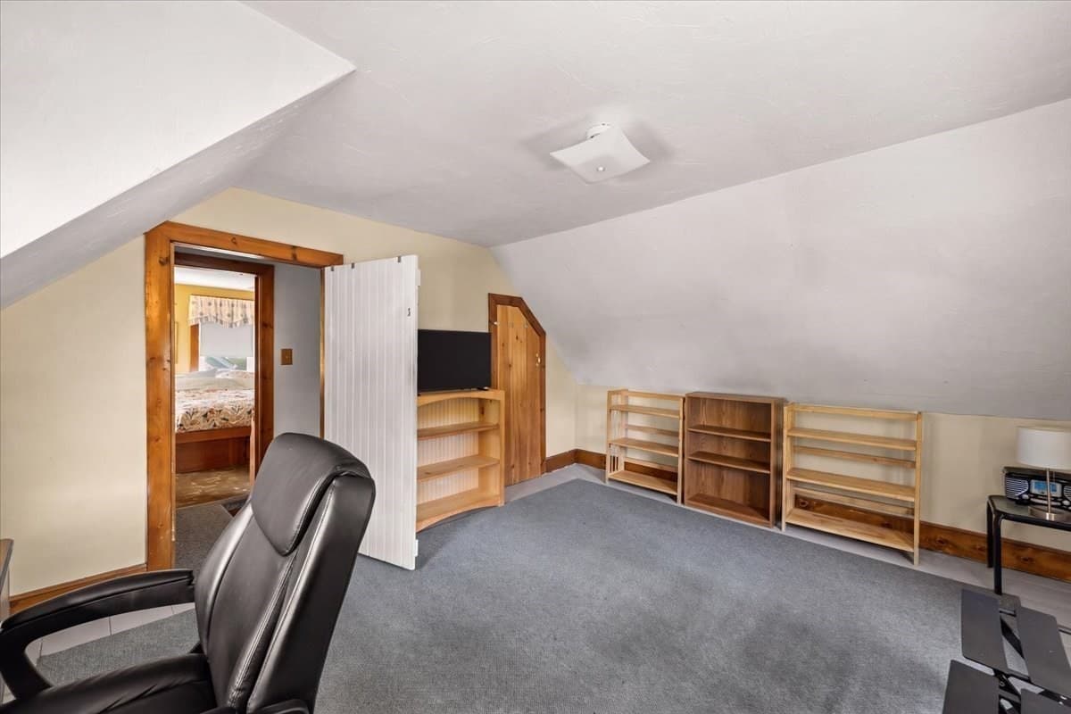 Single Family Residence at 28 Mayflower St, Plymouth MA 02360, Plymouth, photo 17 of 27