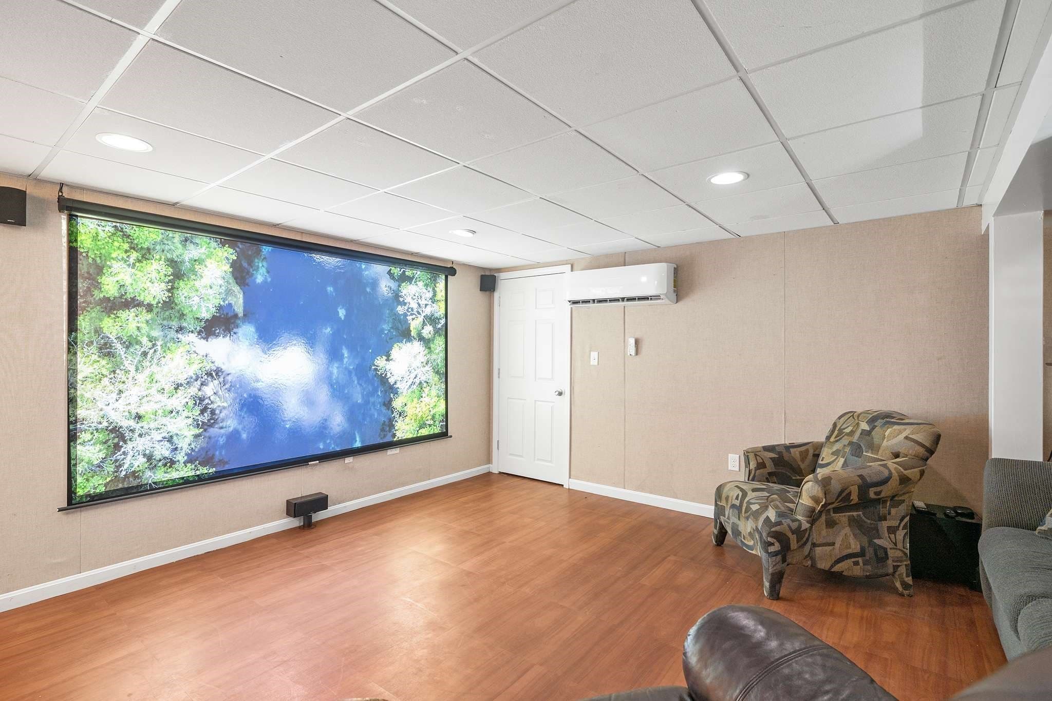 Single Family Residence at 392 Old Farm Rd, Franklin MA 02038, Franklin, photo 17 of 25
