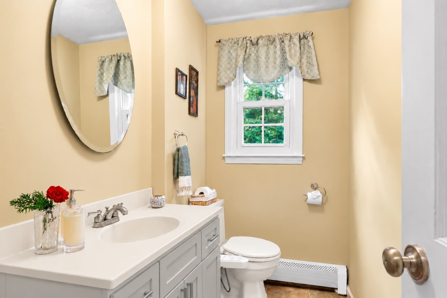 Single Family Residence at 392 Old Farm Rd, Franklin MA 02038, Franklin, photo 16 of 25
