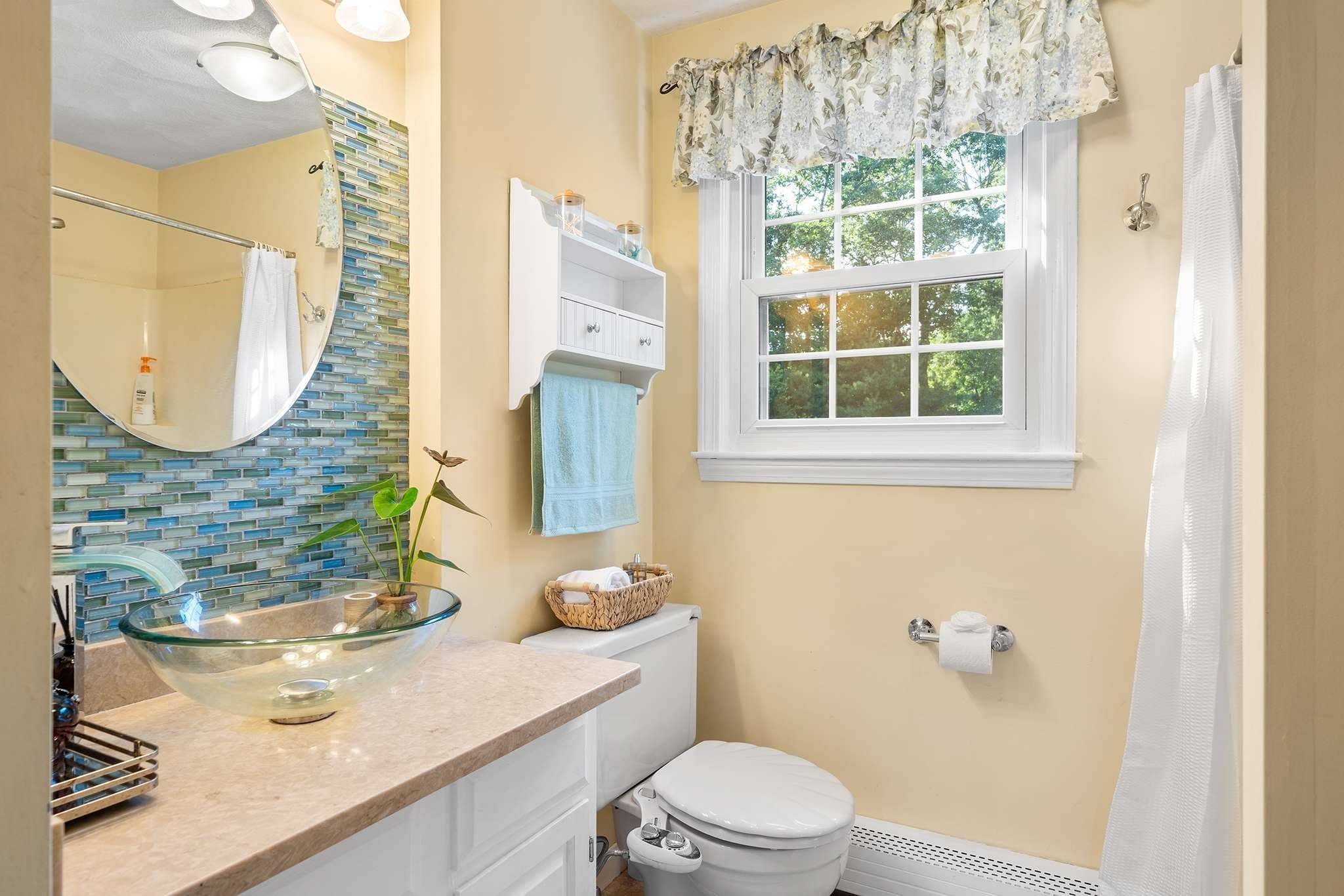 Single Family Residence at 392 Old Farm Rd, Franklin MA 02038, Franklin, photo 12 of 25