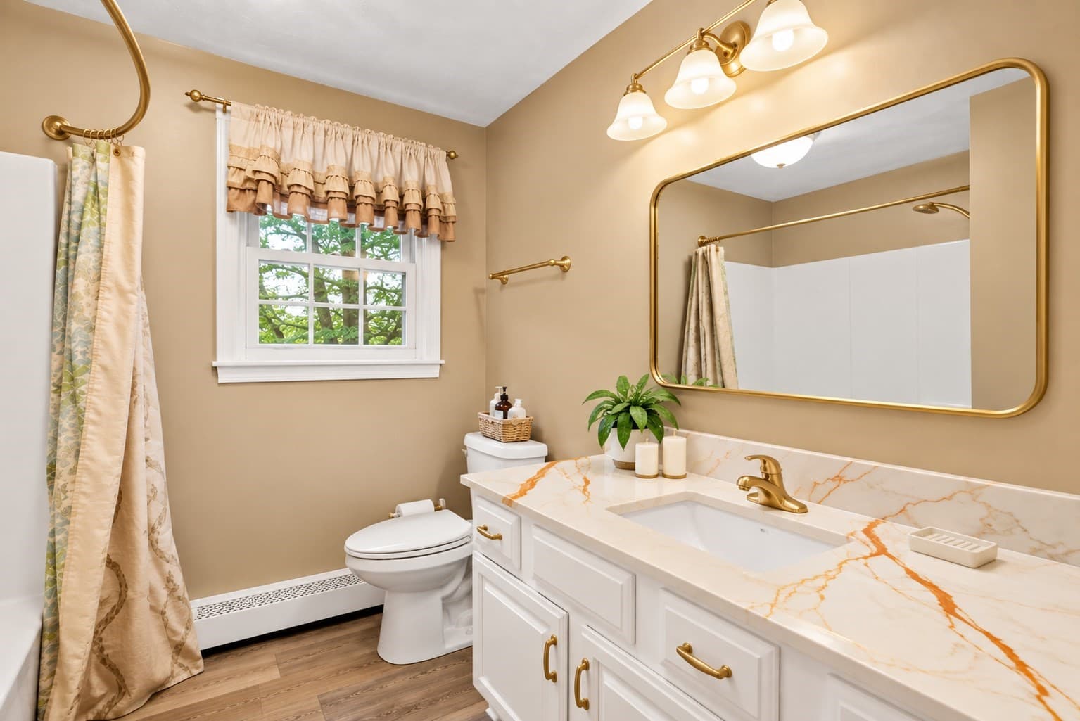 Single Family Residence at 392 Old Farm Rd, Franklin MA 02038, Franklin, photo 9 of 25