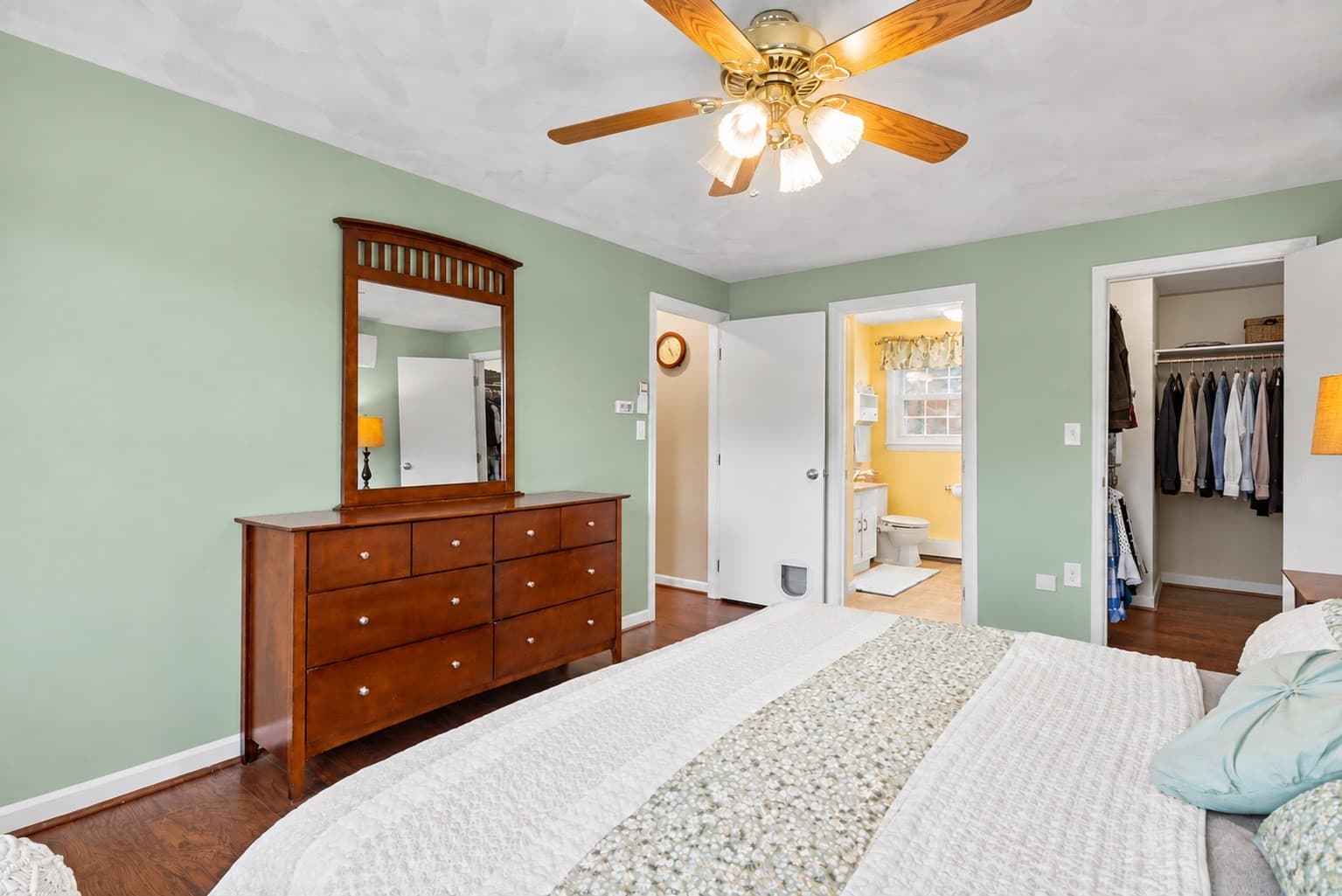 Single Family Residence at 392 Old Farm Rd, Franklin MA 02038, Franklin, photo 11 of 25