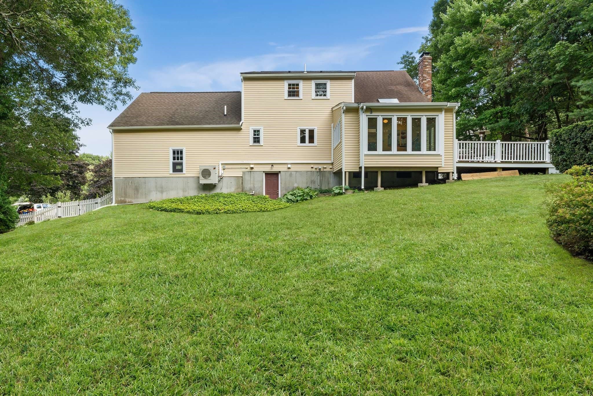 Single Family Residence at 392 Old Farm Rd, Franklin MA 02038, Franklin, photo 25 of 25