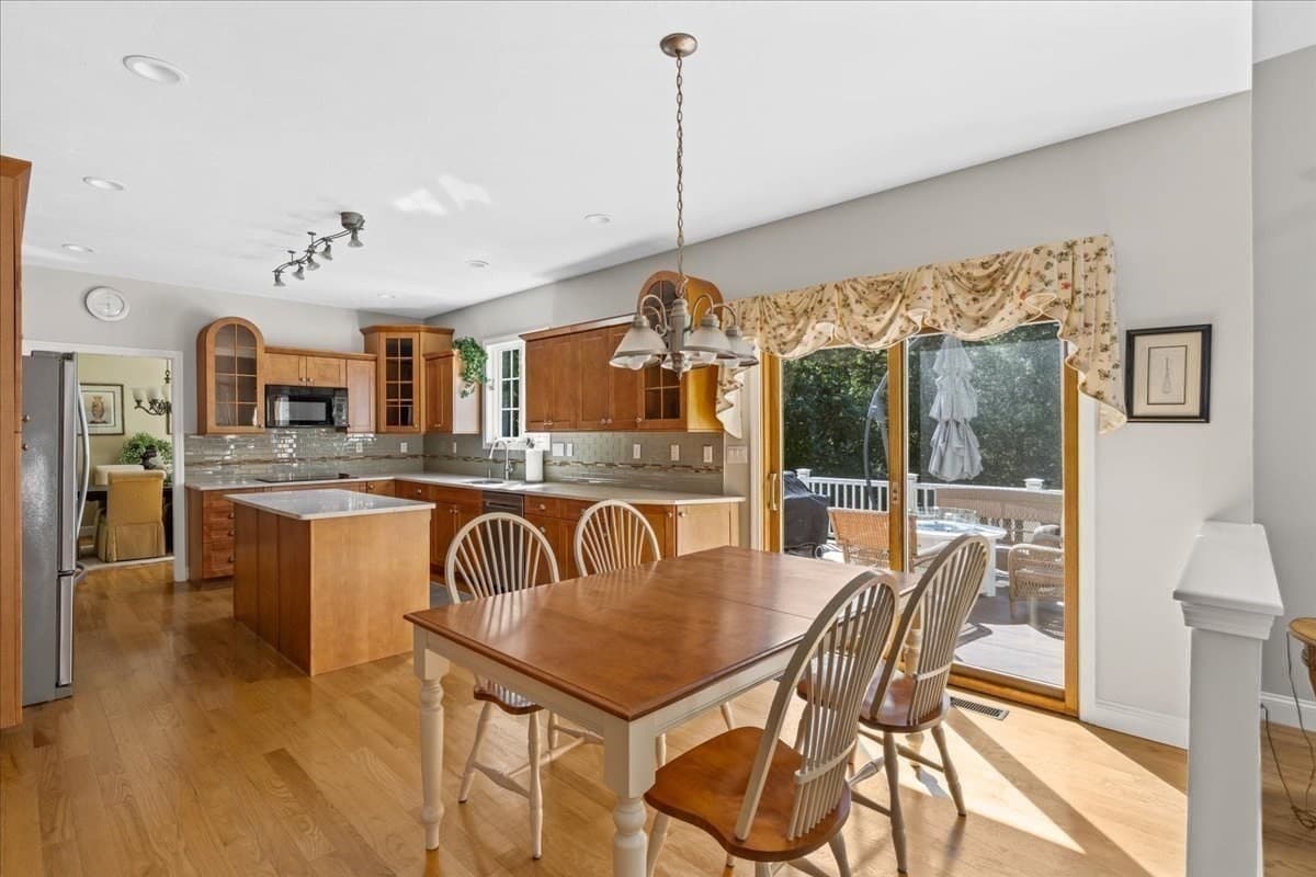 Single Family Residence at 100 Eagle Rock Rd, Stoughton MA 02072, Stoughton, photo 12 of 42
