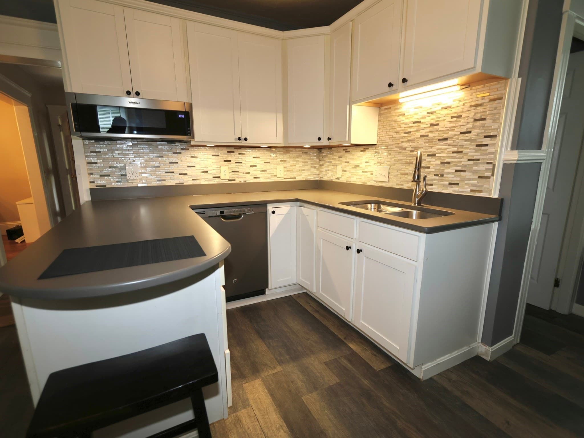 Single Family Residence at 133 Whipple St, Worcester MA 01610, Worcester, photo 3 of 27