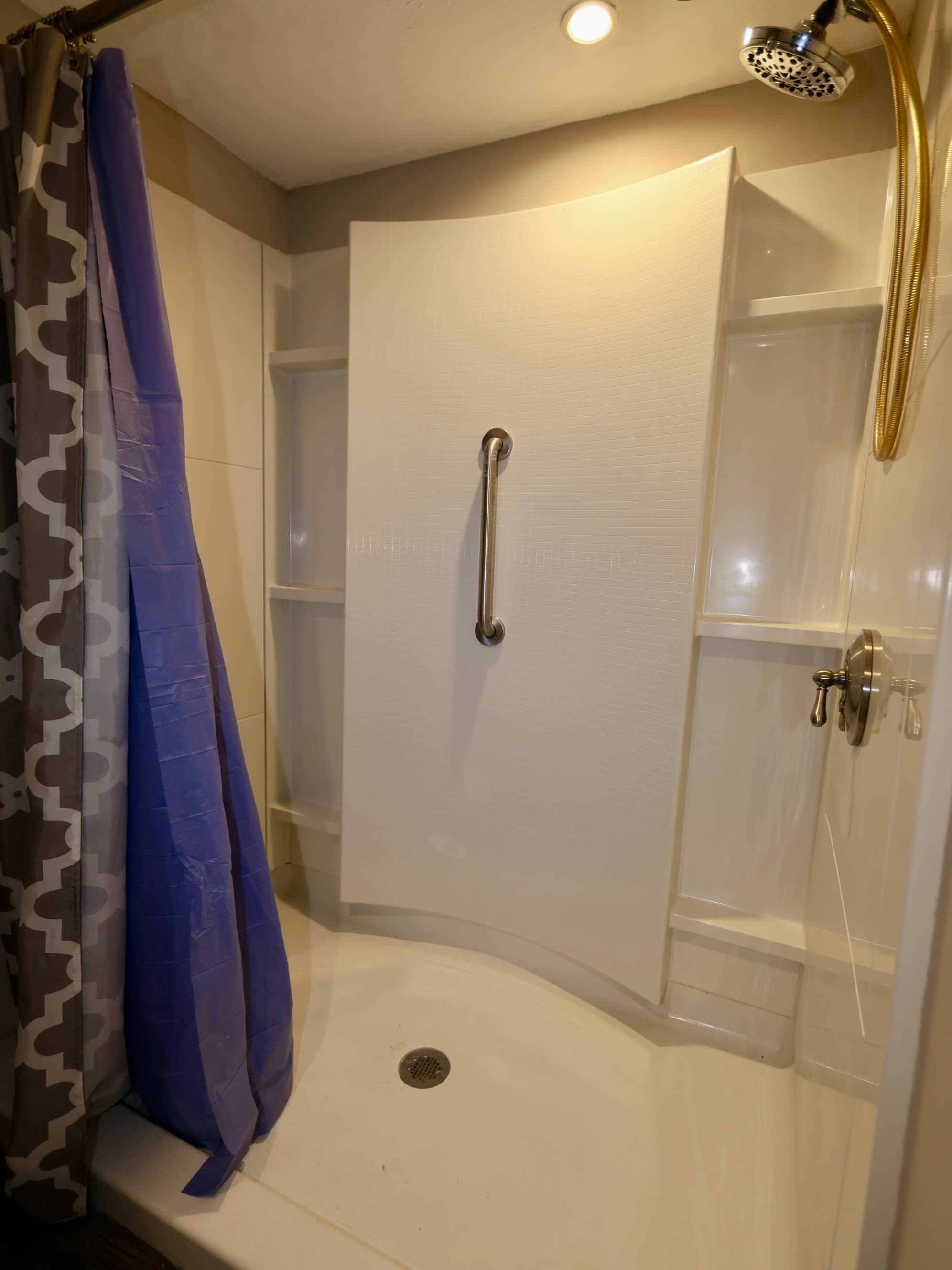 Single Family Residence at 133 Whipple St, Worcester MA 01610, Worcester, photo 18 of 27