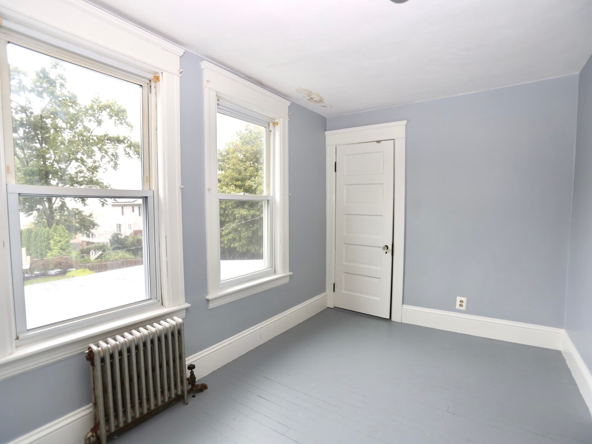 Single Family Residence at 133 Whipple St, Worcester MA 01610, Worcester, photo 15 of 27