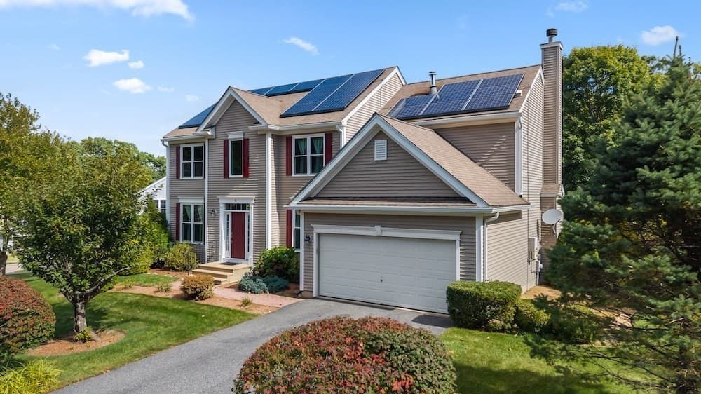 Single Family Residence at 39 Aspen Ave., Grafton MA 01560, Grafton, photo 2 of 42
