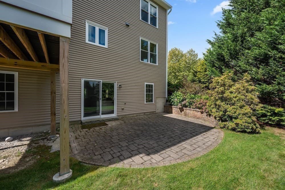 Single Family Residence at 39 Aspen Ave., Grafton MA 01560, Grafton, photo 37 of 42