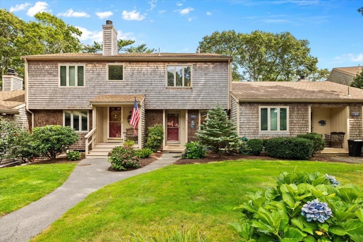 190 Bayfront Way # 190, Falmouth MA 02536