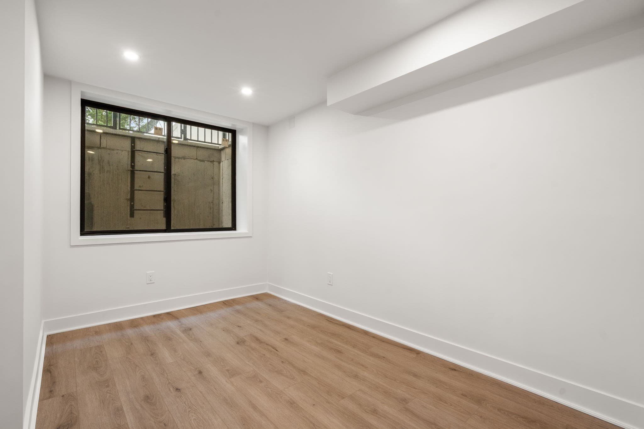 Condominium at 34 West St # 34, Newton MA 02458, Newton, photo 18 of 31