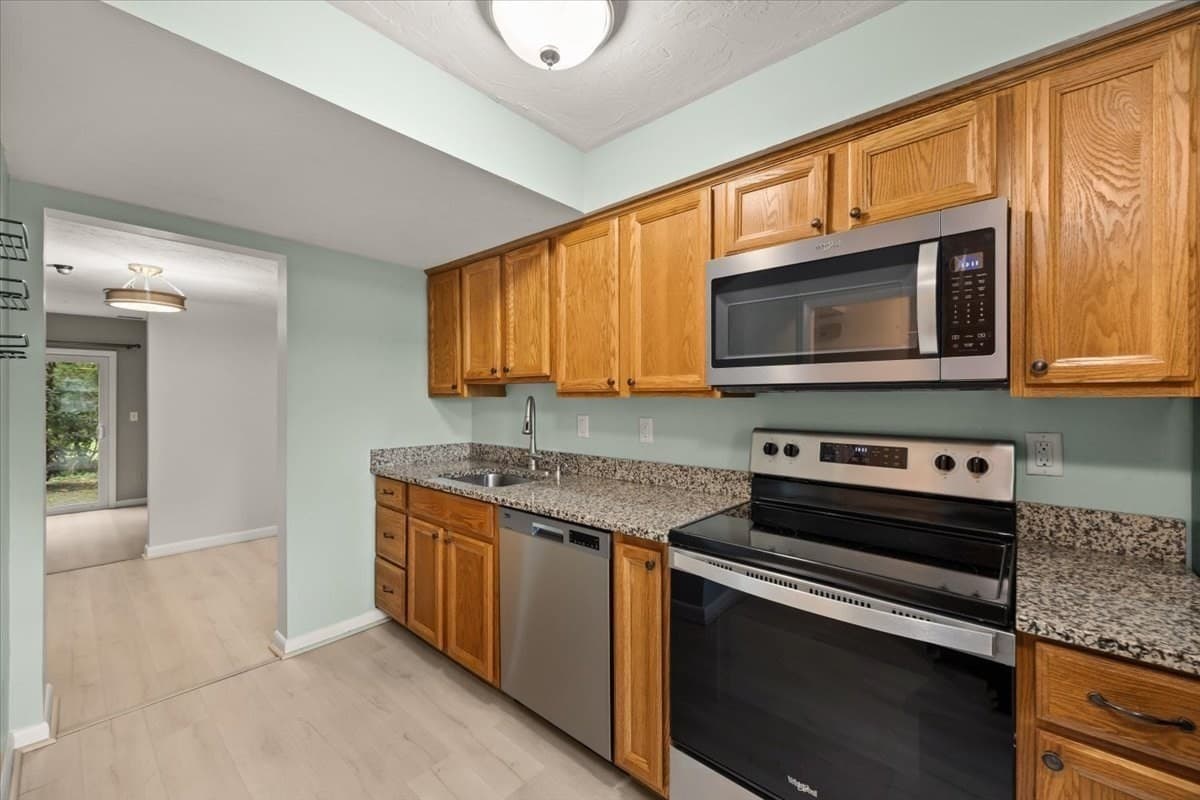 Condominium at 30 Patricia Drive # 30, Stoughton MA 02072, Stoughton, photo 7 of 32