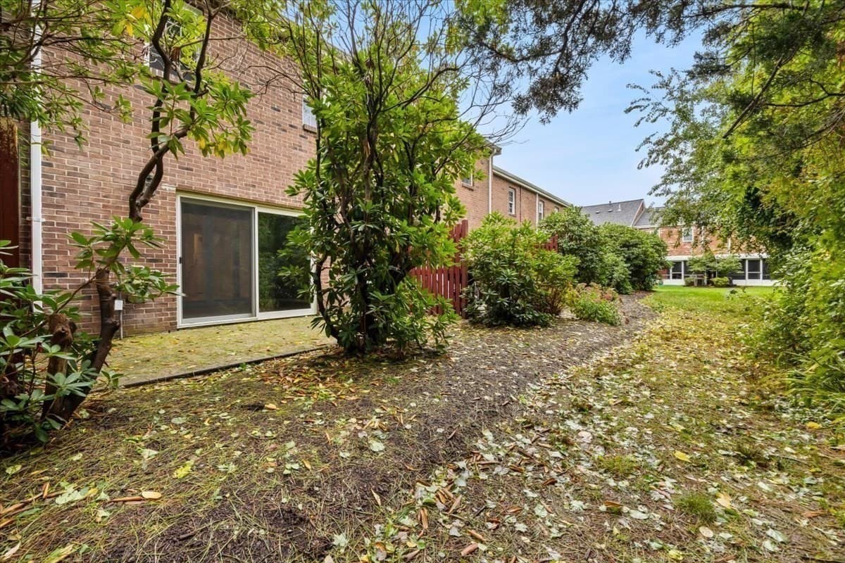 Condominium at 30 Patricia Drive # 30, Stoughton MA 02072, Stoughton, photo 29 of 32