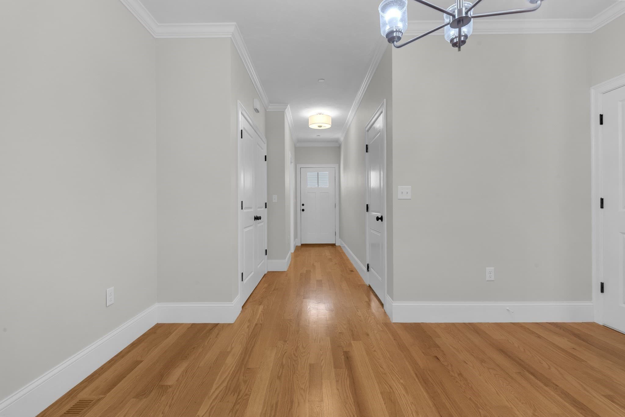 Condominium at 433 Neponset Street # B, Norwood MA 02062, Norwood, photo 3 of 42