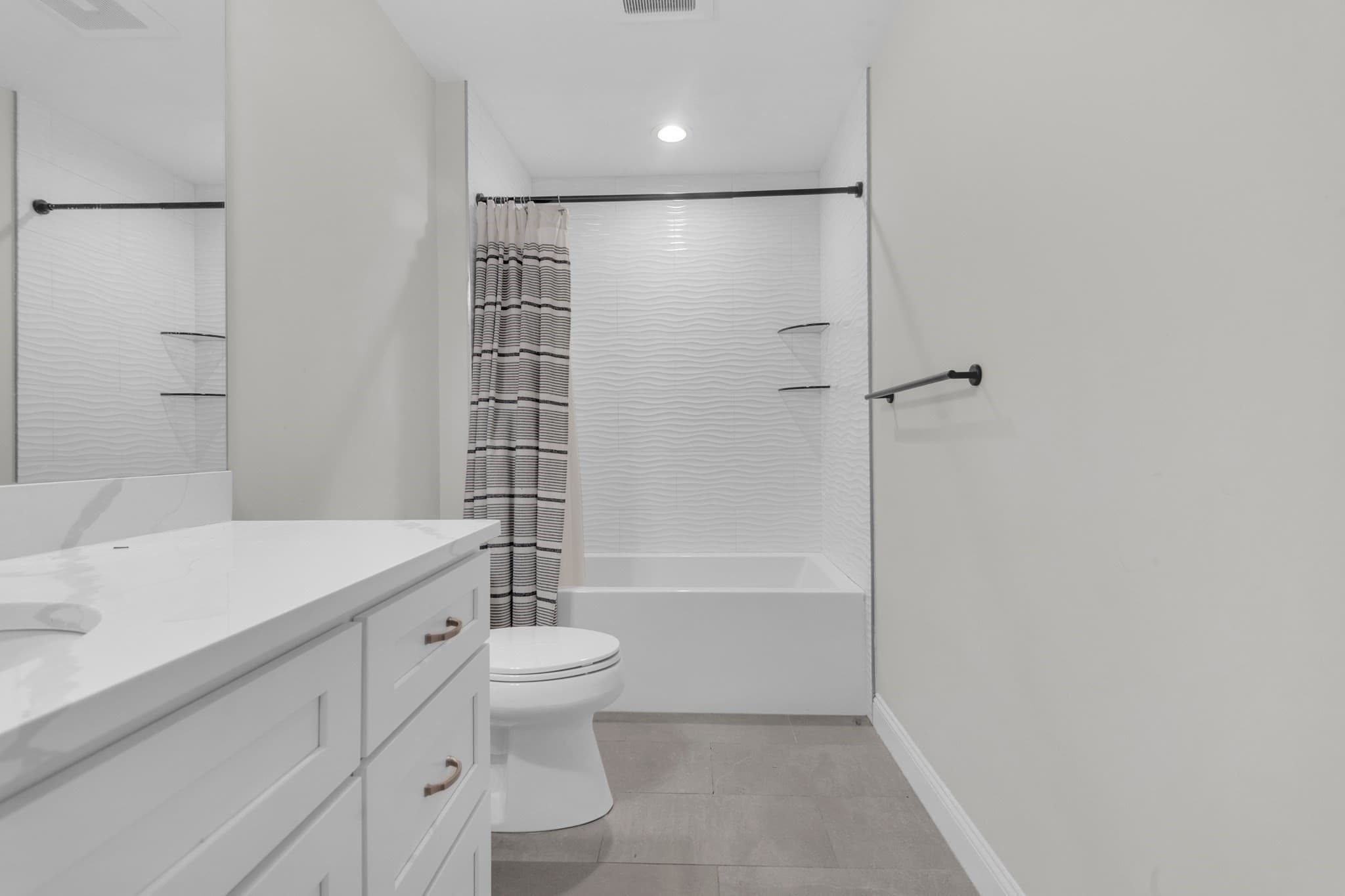 Condominium at 433 Neponset Street # B, Norwood MA 02062, Norwood, photo 32 of 42