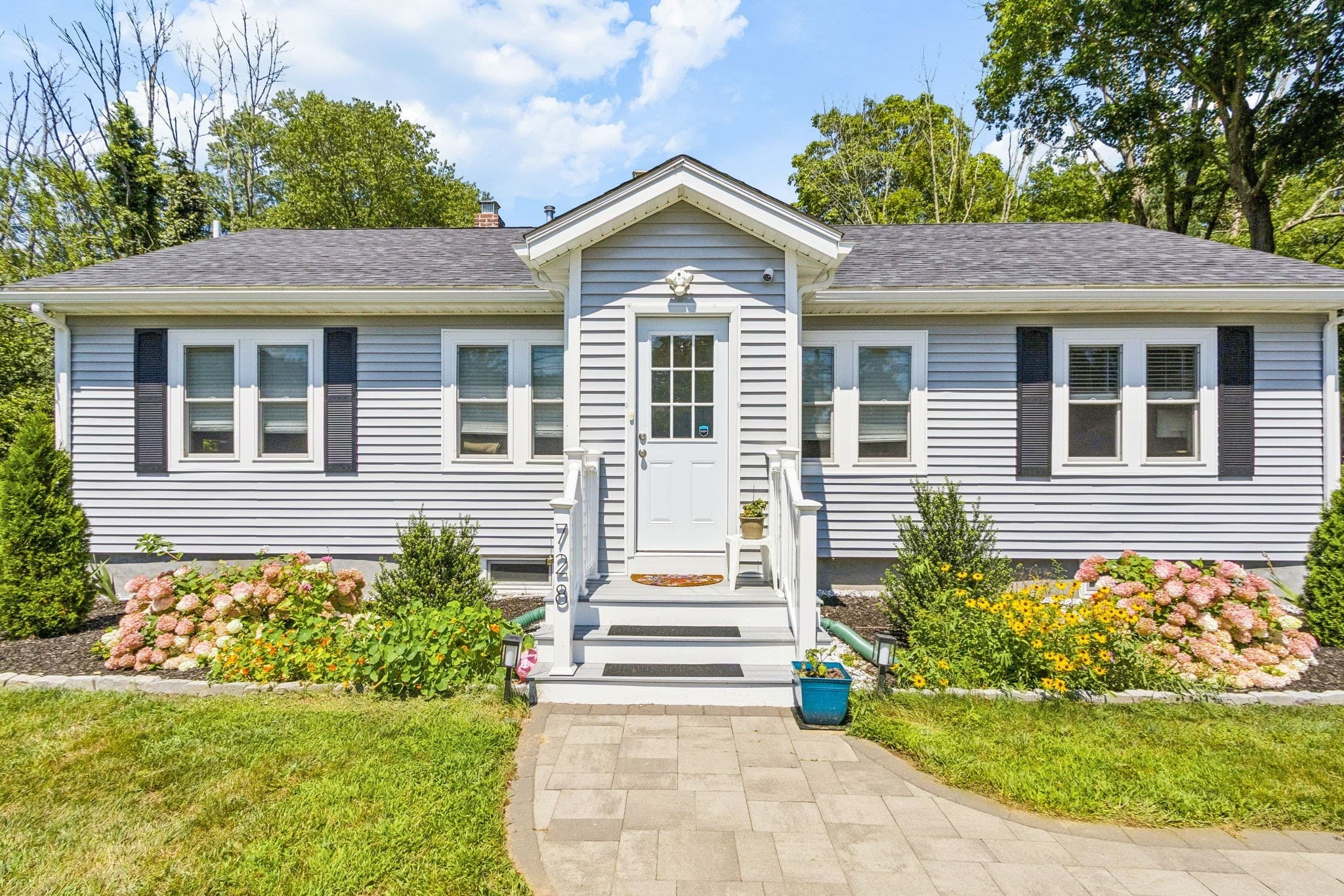 728 Pleasant St, Attleboro MA 02703