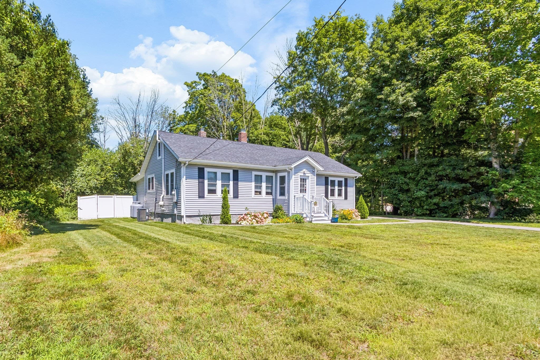 Single Family Residence at 728 Pleasant St, Attleboro MA 02703, Attleboro, photo 4 of 41