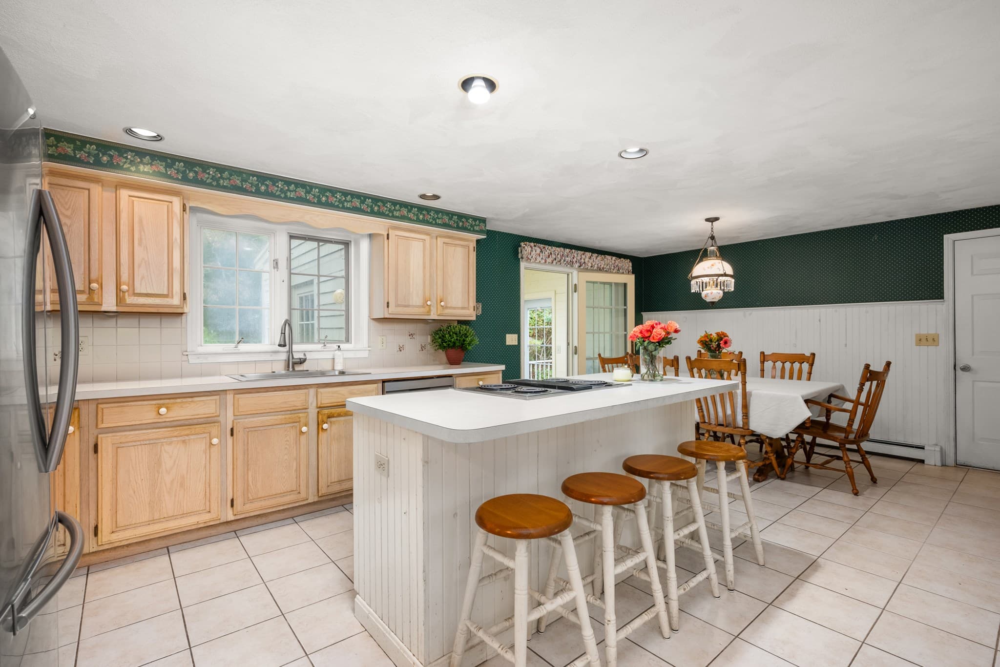 Single Family Residence at 6 Viking Ln, Sandwich MA 02563, Sandwich, photo 14 of 42
