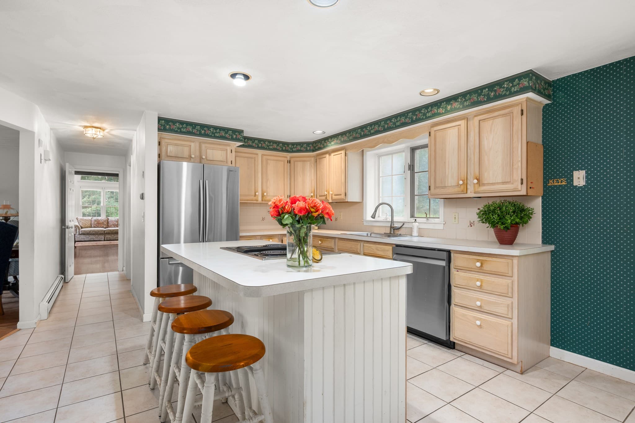 Single Family Residence at 6 Viking Ln, Sandwich MA 02563, Sandwich, photo 15 of 42