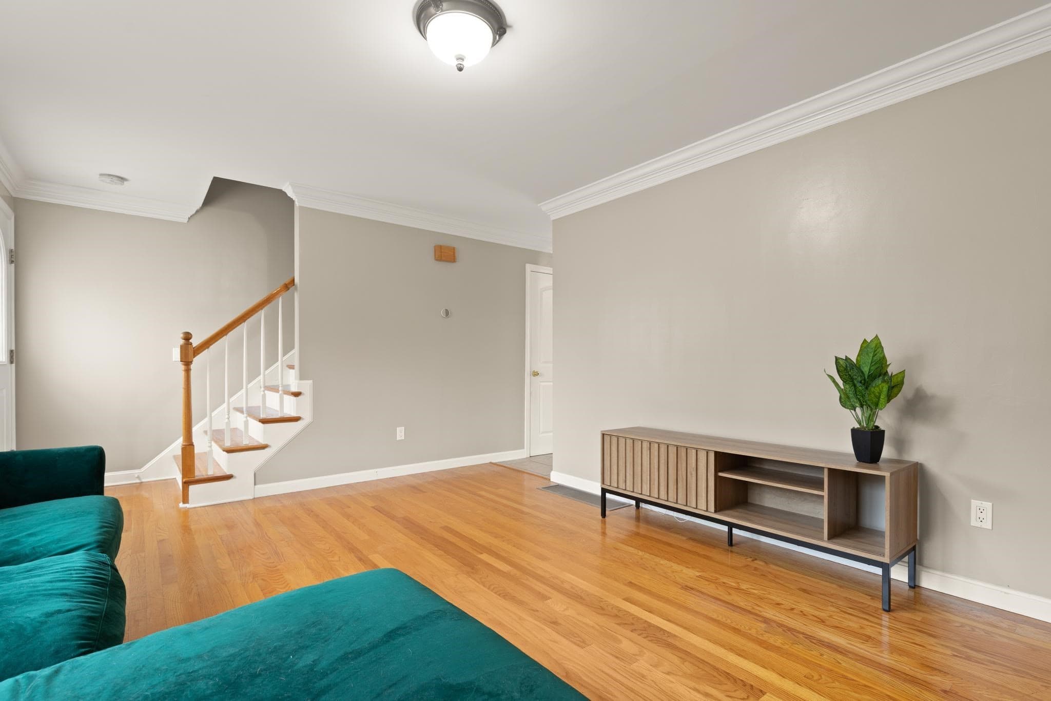 Condominium at 129 Scott St # 4, Attleboro MA 02703, Attleboro, photo 9 of 33