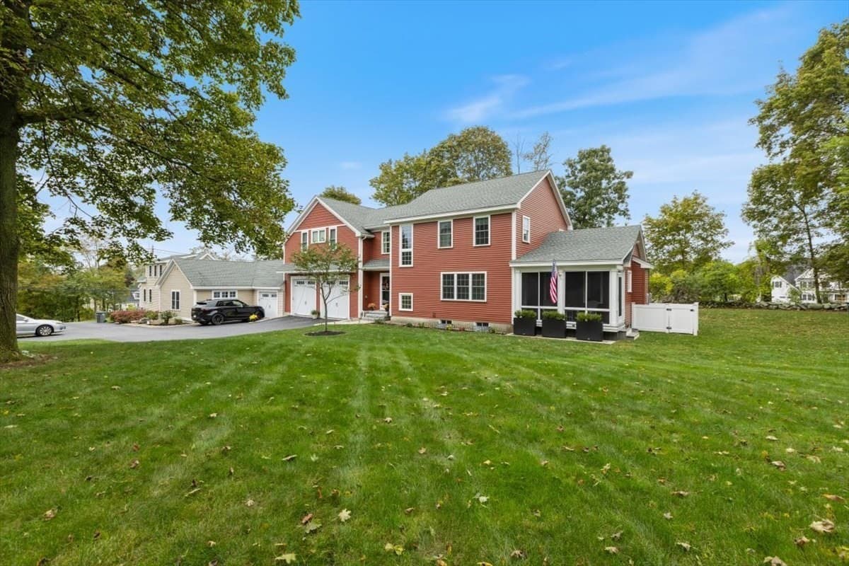 Condominium at 19 Hampstead Street # 19, Methuen MA 01844, Methuen, photo 2 of 42