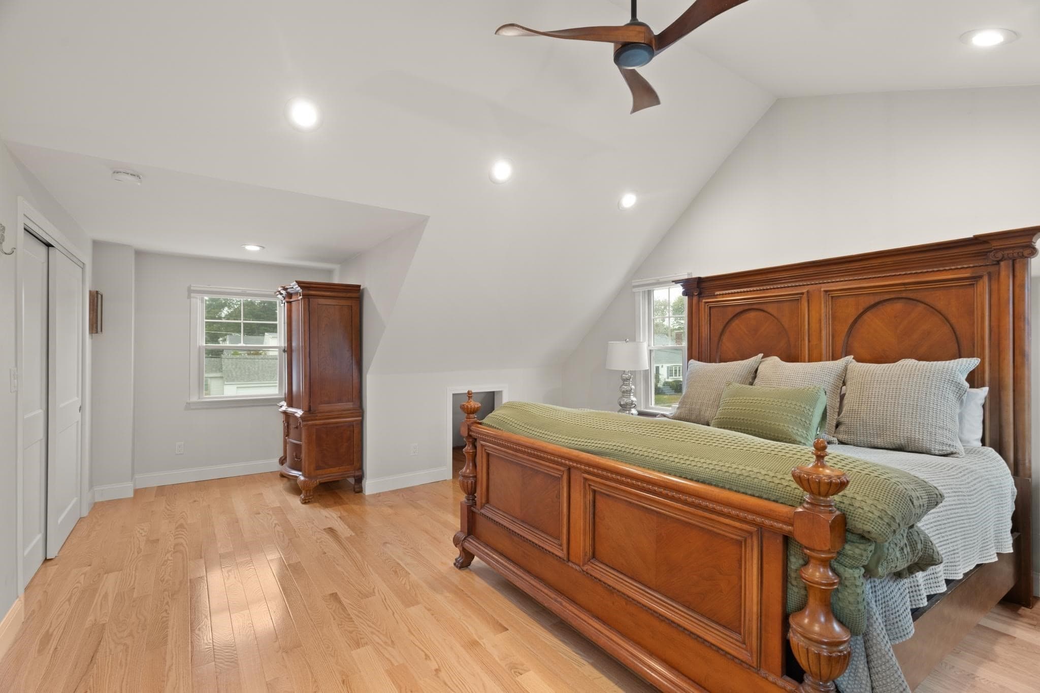 Single Family Residence at 13 Rainbow Cir, Peabody MA 01960, Peabody, photo 16 of 32