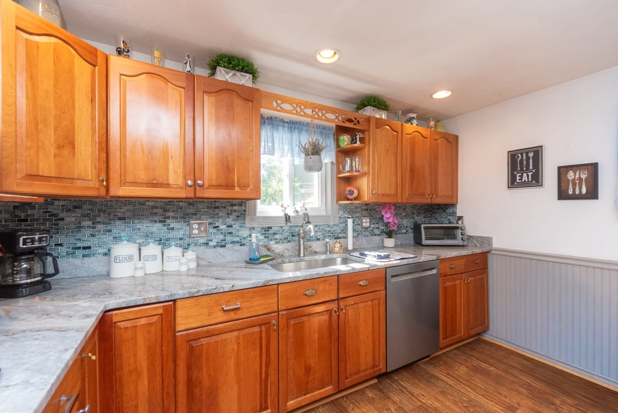 Single Family Residence at 71 School St, Northborough MA 01532, Northborough, photo 6 of 25