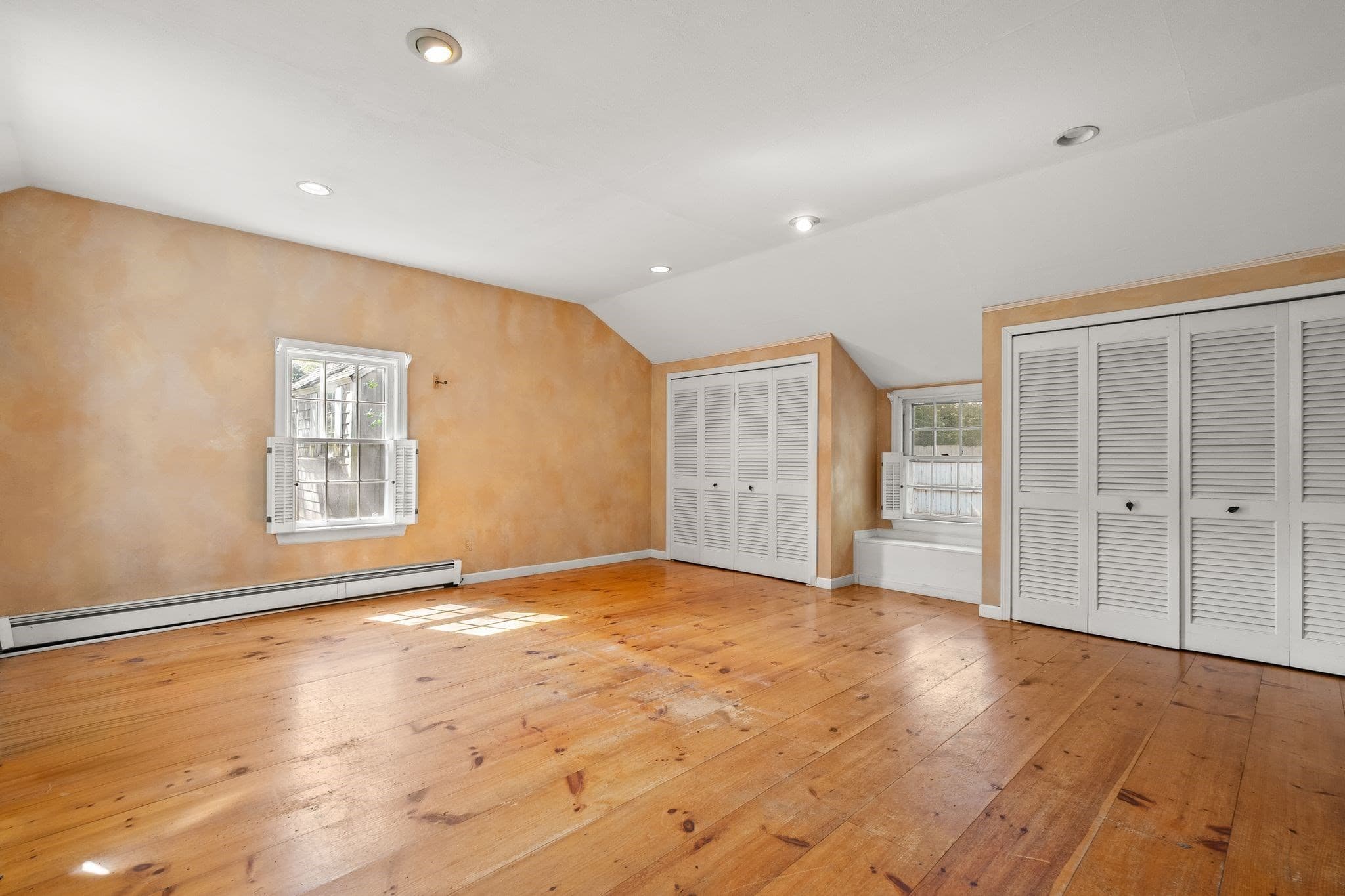 Single Family Residence at 13 Whitcomb Ave, Hingham MA 02043, Hingham, photo 5 of 33